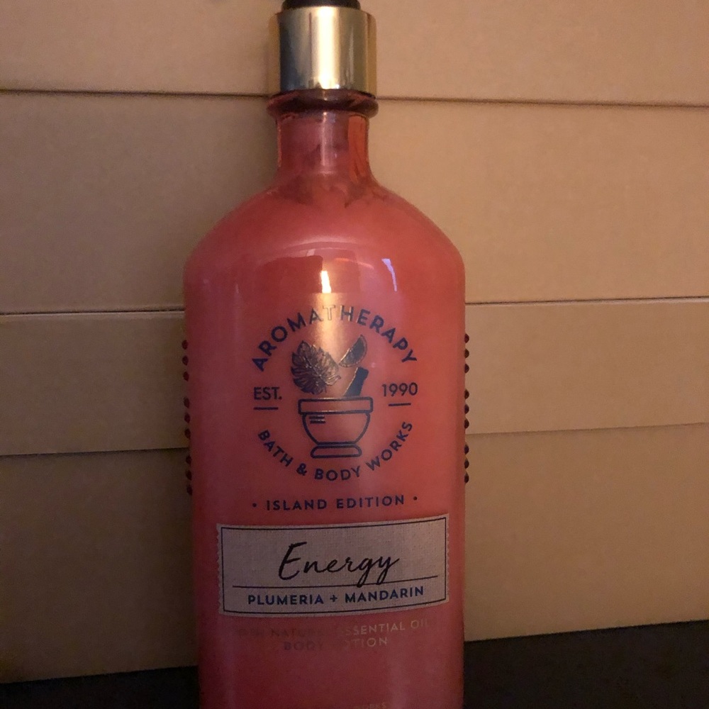 SOLDNew AromaTherapy Bath & Body Works Lotion